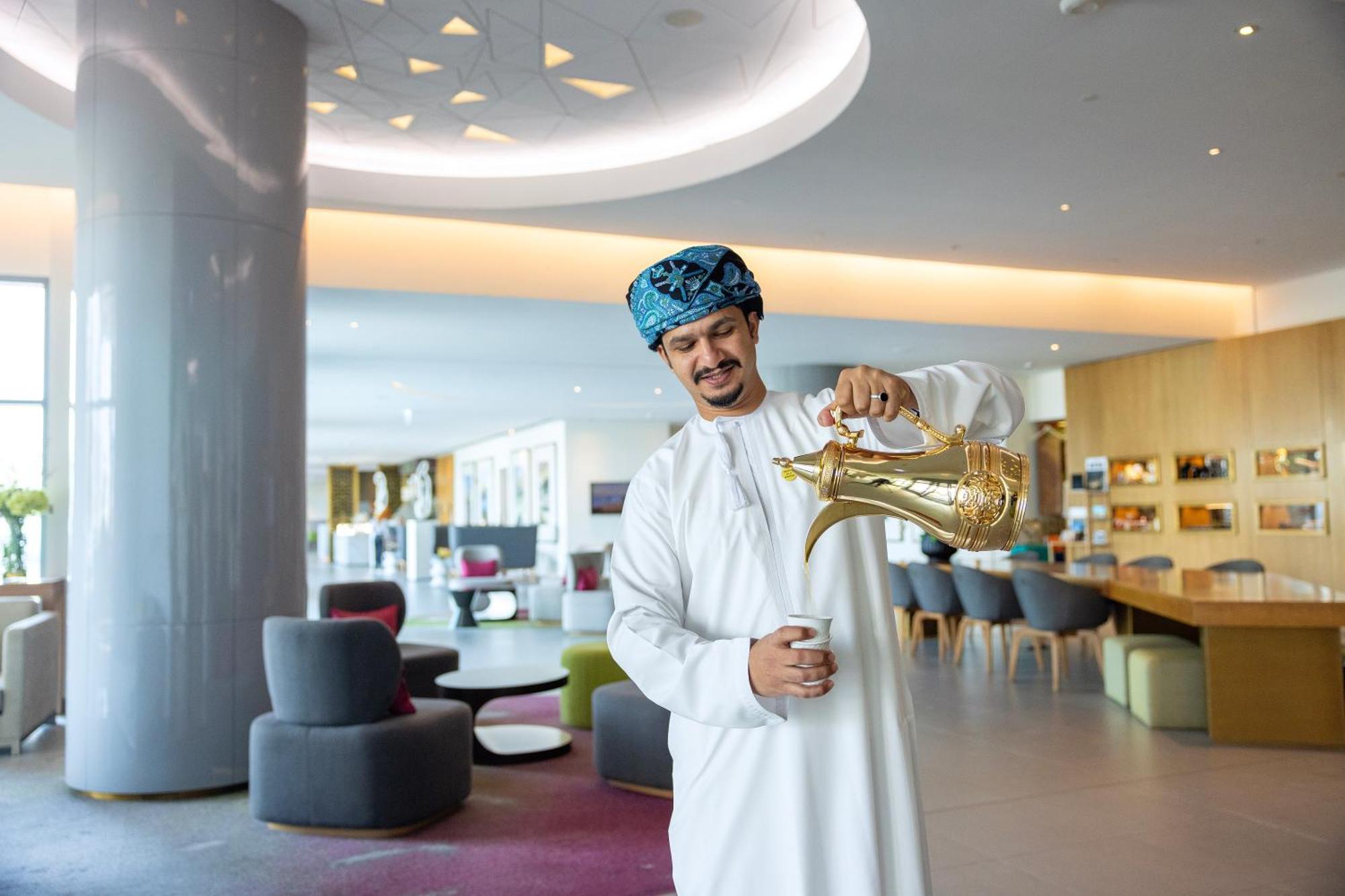 Novotel Muscat Airport Exterior foto